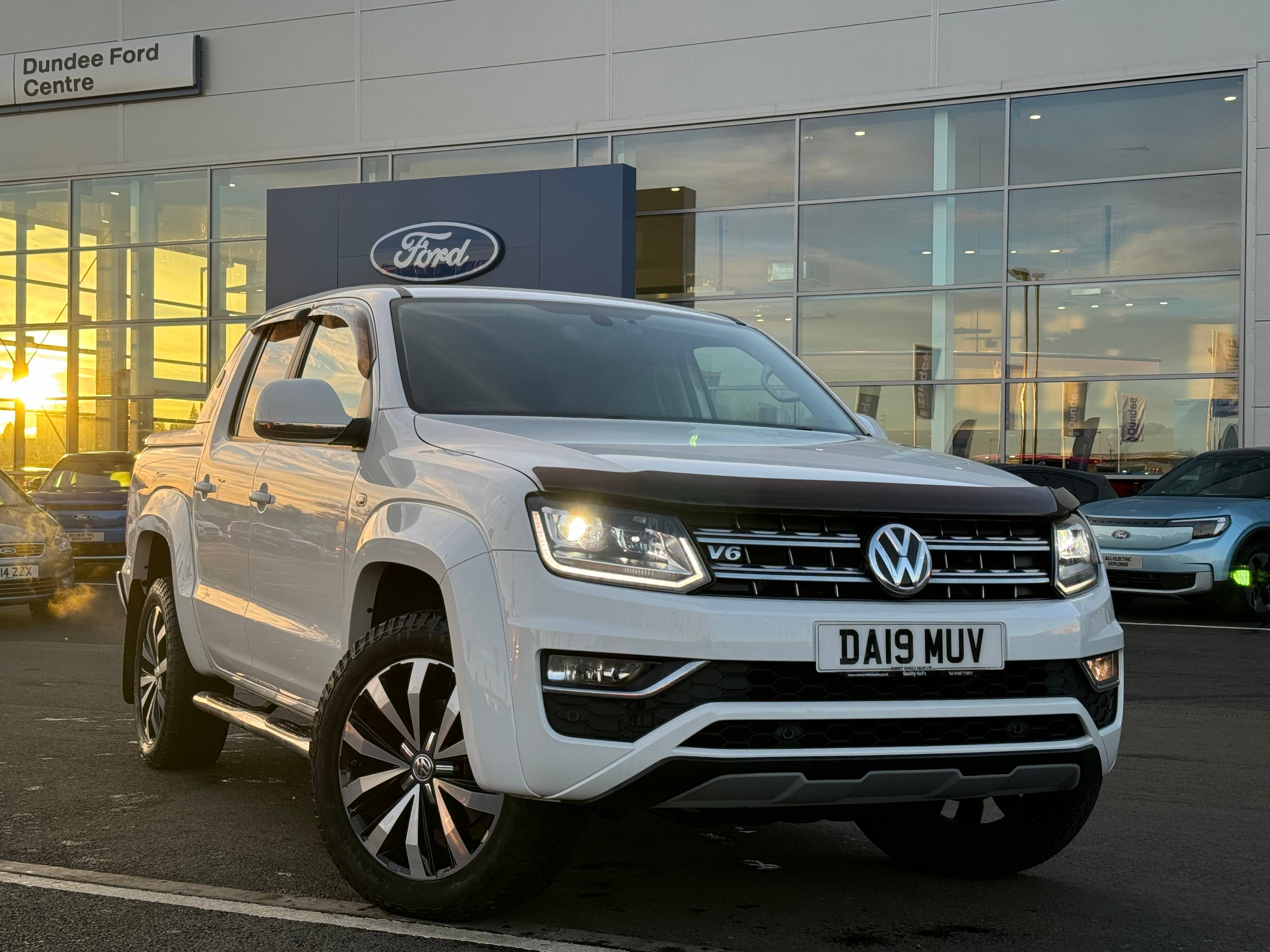 Main listing image - Volkswagen Amarok