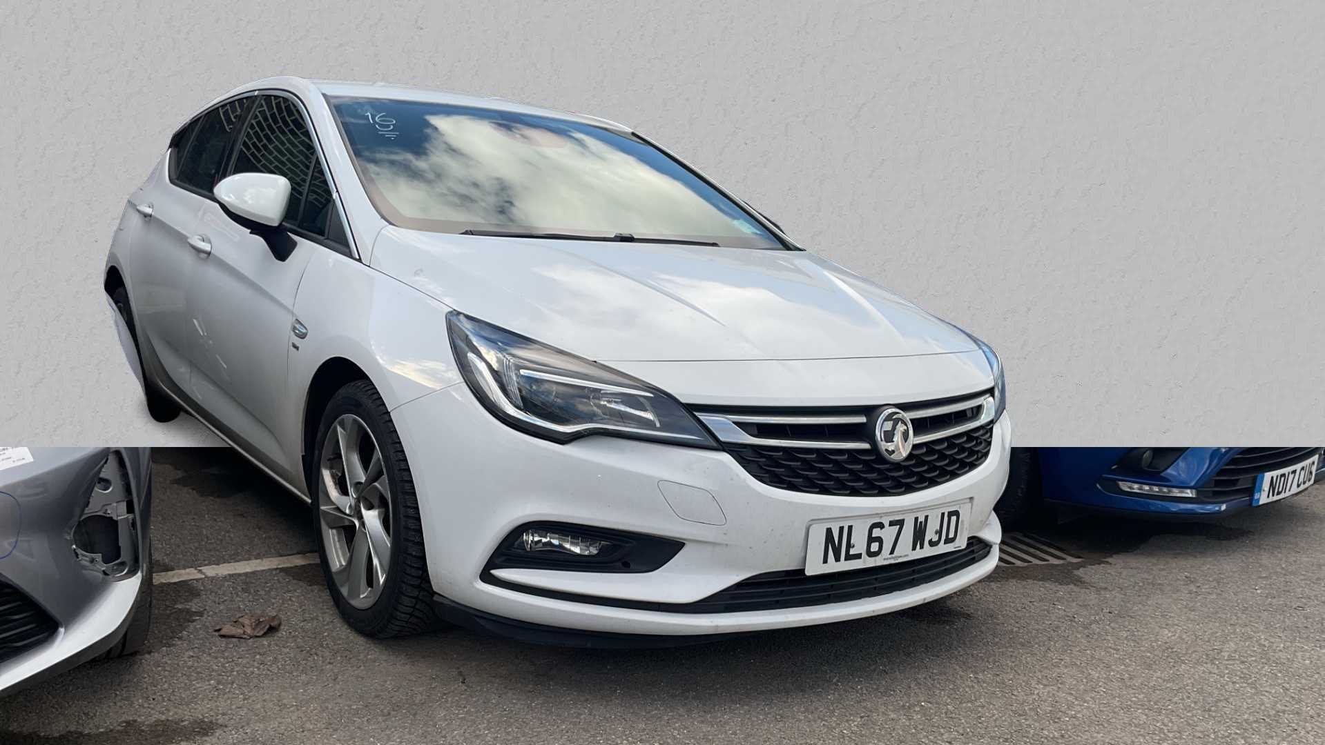 Main listing image - Vauxhall Astra