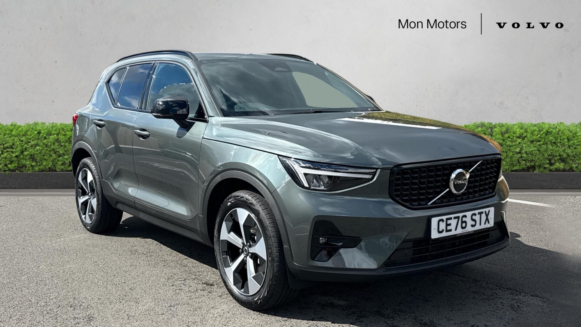 Main listing image - Volvo XC40