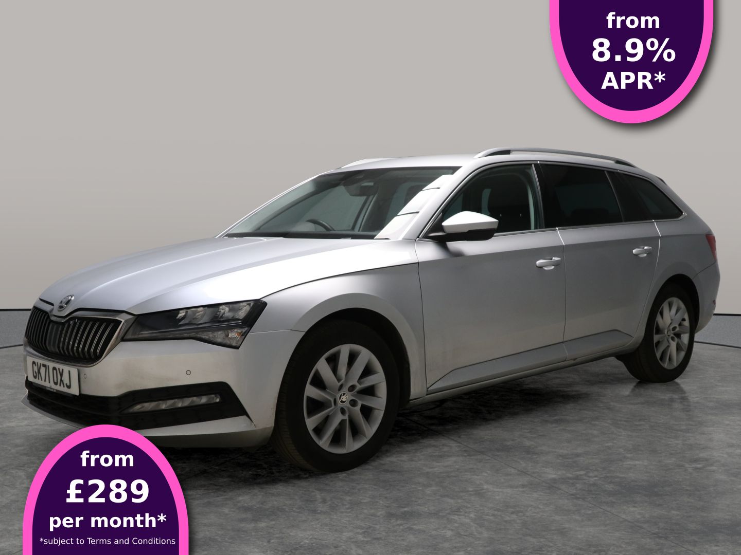 Main listing image - Skoda Superb Estate