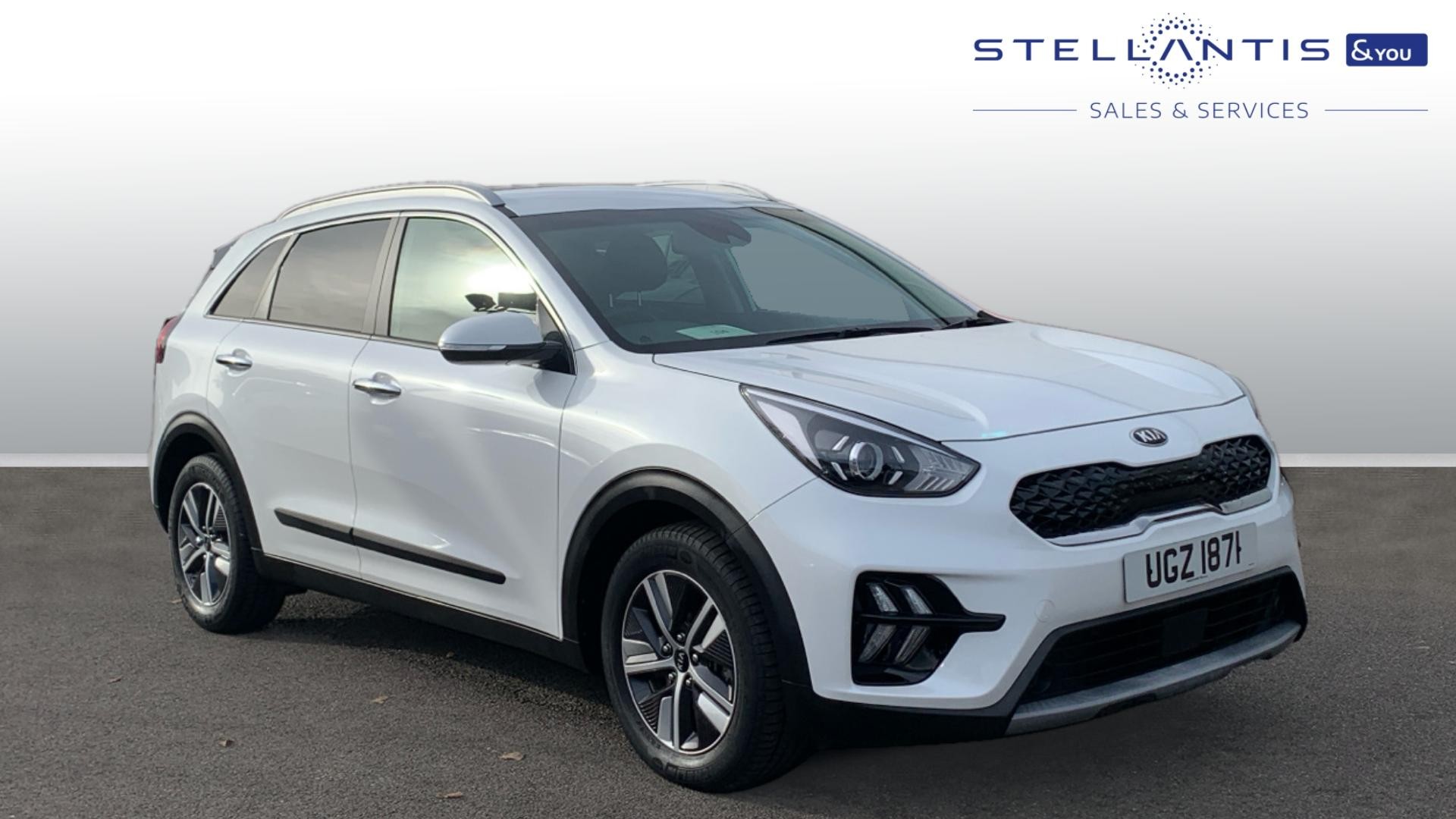 Main listing image - Kia Niro