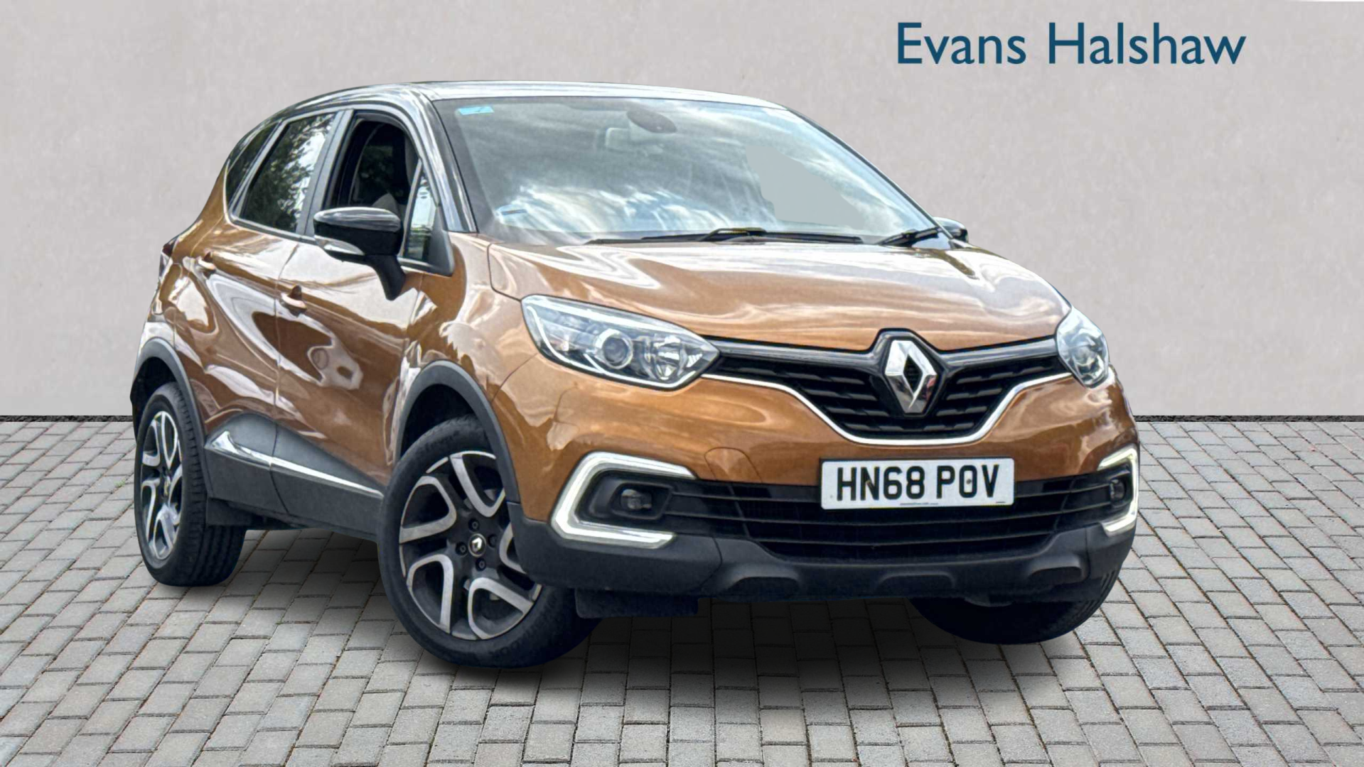 Main listing image - Renault Captur