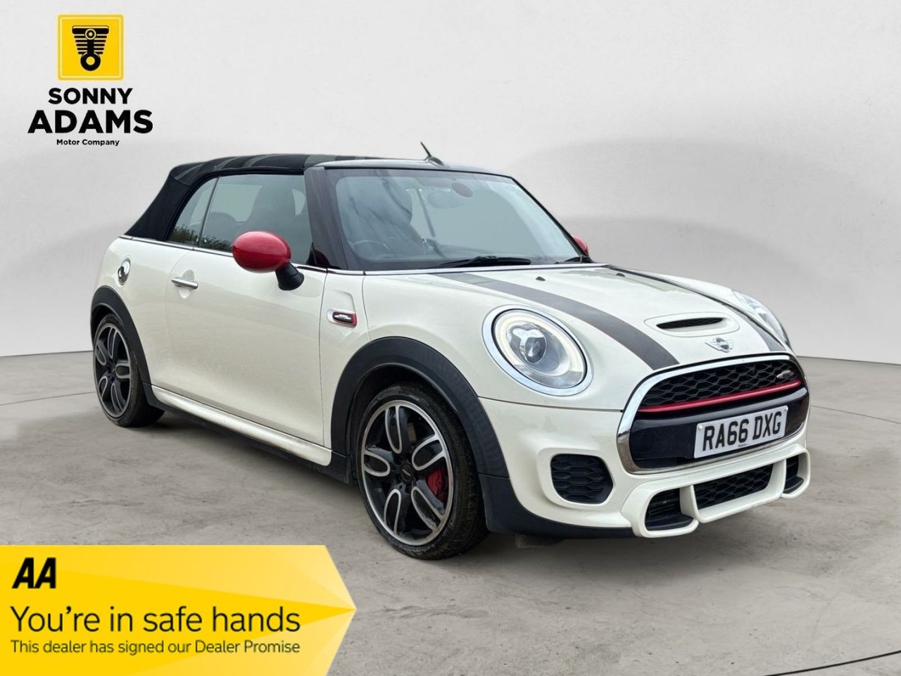 Main listing image - MINI Convertible