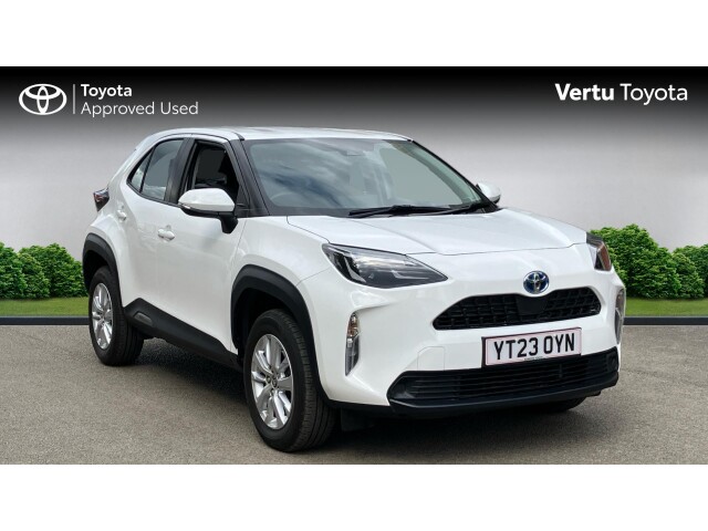 Main listing image - Toyota Yaris Cross