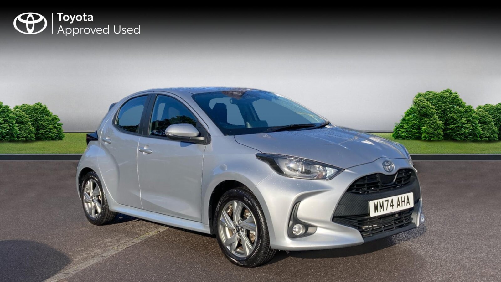 Main listing image - Toyota Yaris