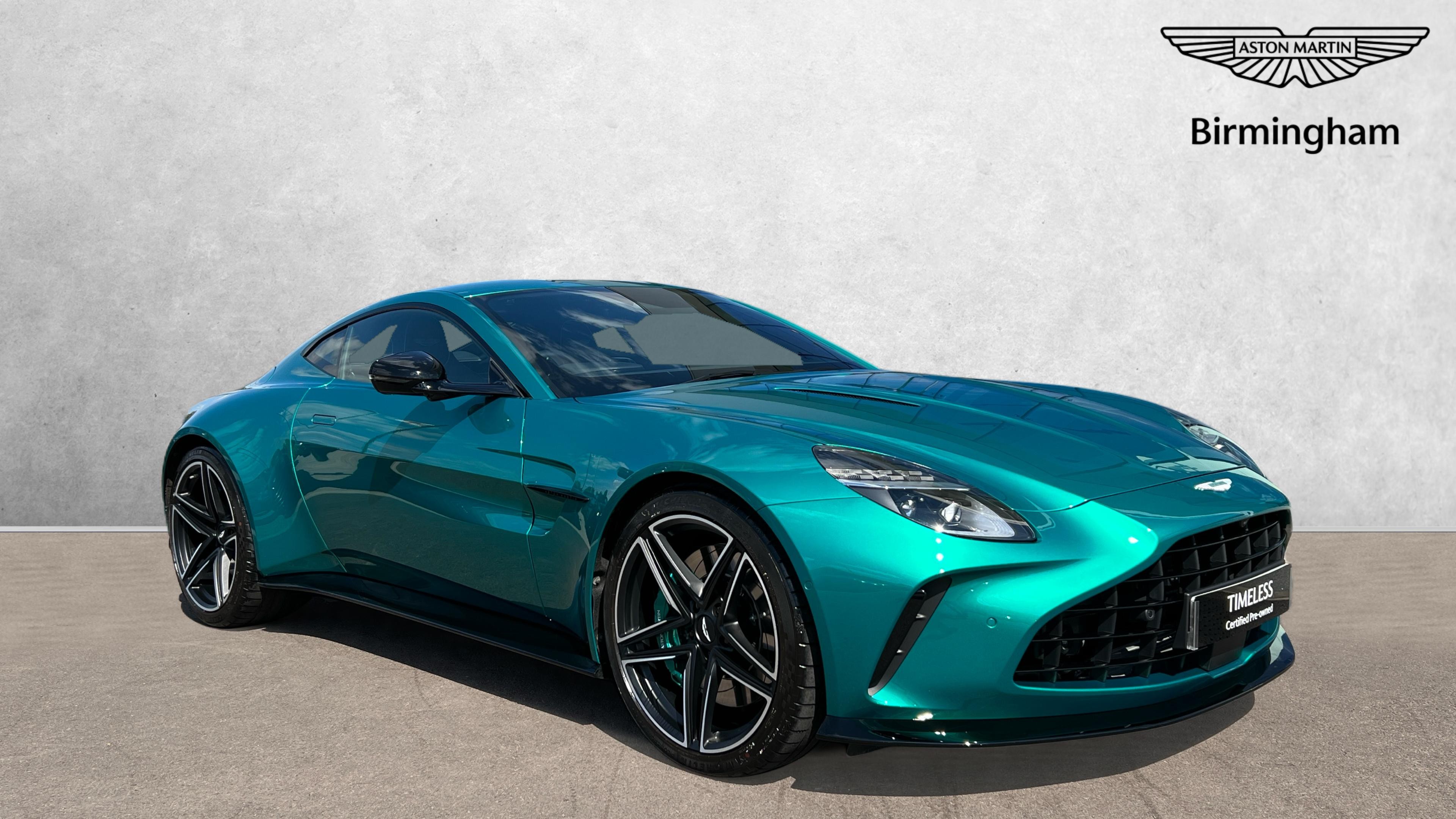 Main listing image - Aston Martin Vantage