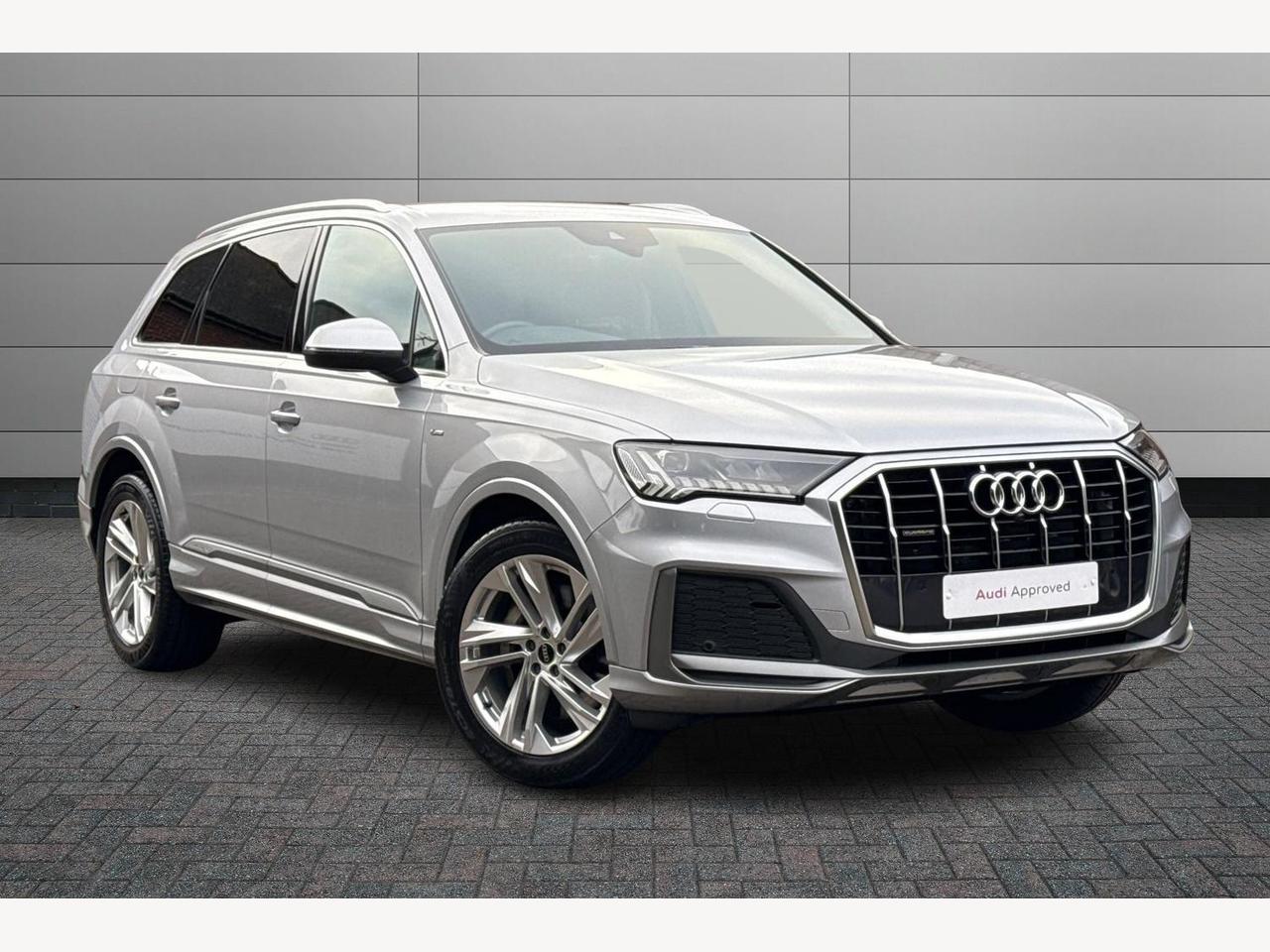 Main listing image - Audi Q7