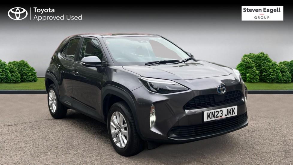 Main listing image - Toyota Yaris Cross