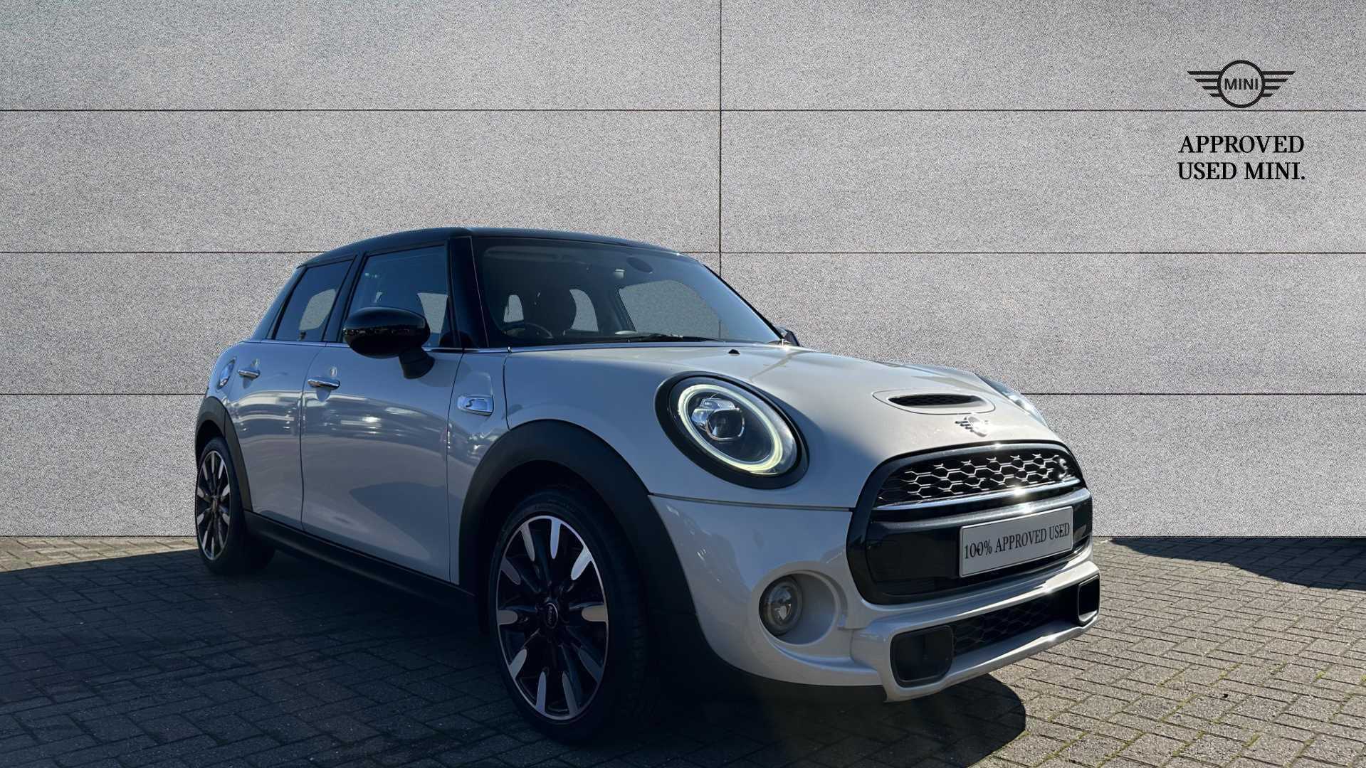 Main listing image - MINI Hatchback 5dr