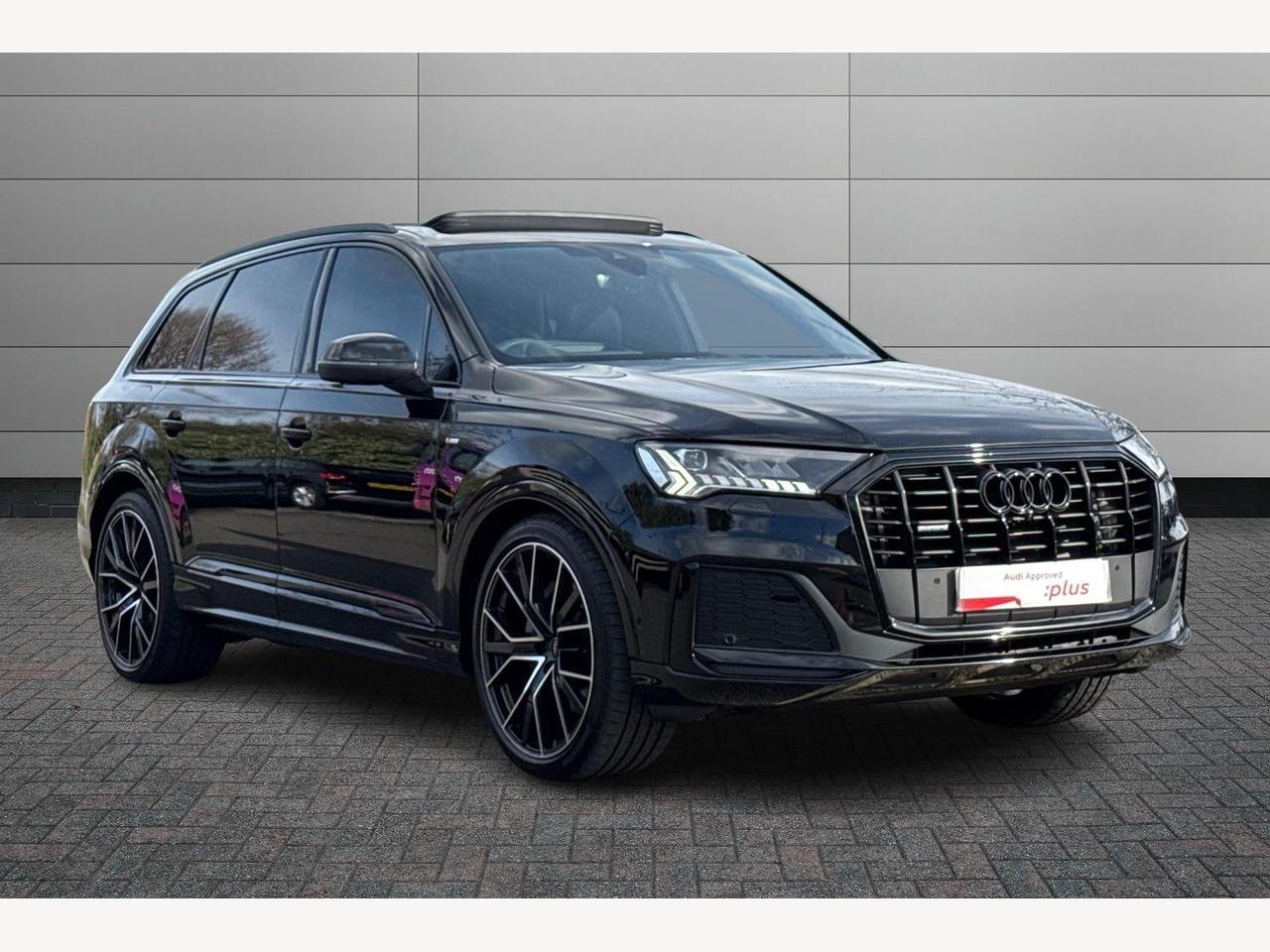 Main listing image - Audi Q7