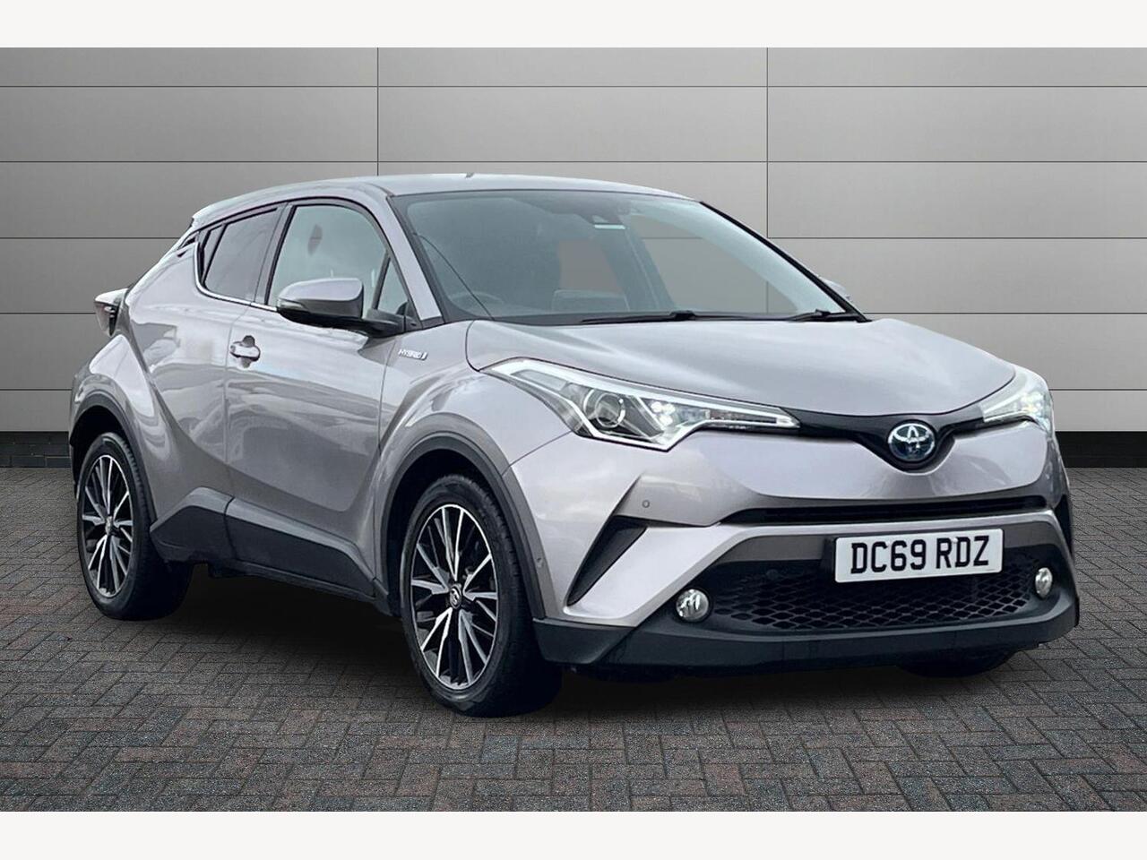 Main listing image - Toyota C-HR