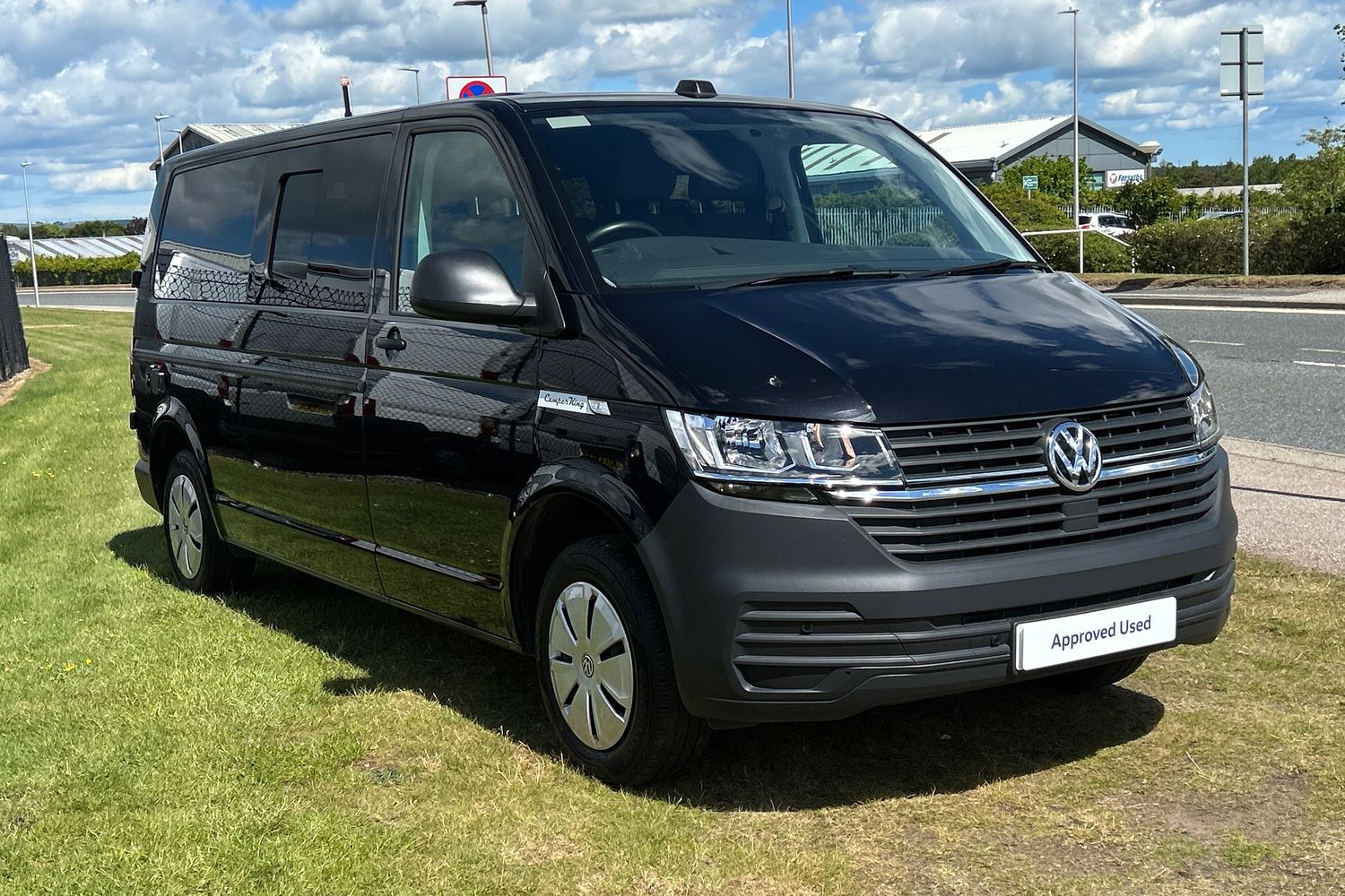 Main listing image - Volkswagen Transporter