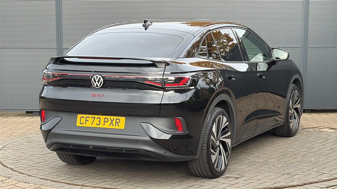 Main listing image - Volkswagen ID.5