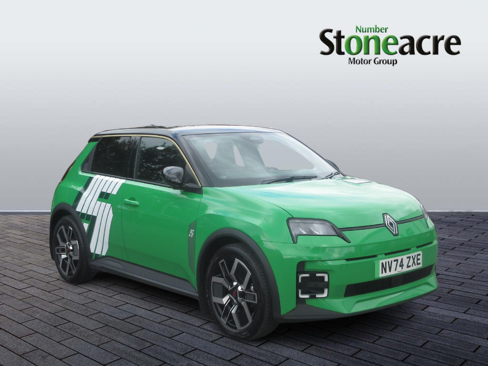 Main listing image - Renault 5