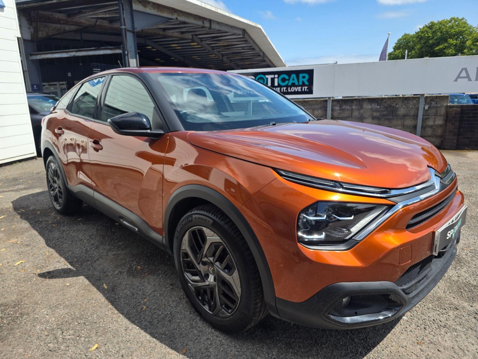 Main listing image - Citroen C4