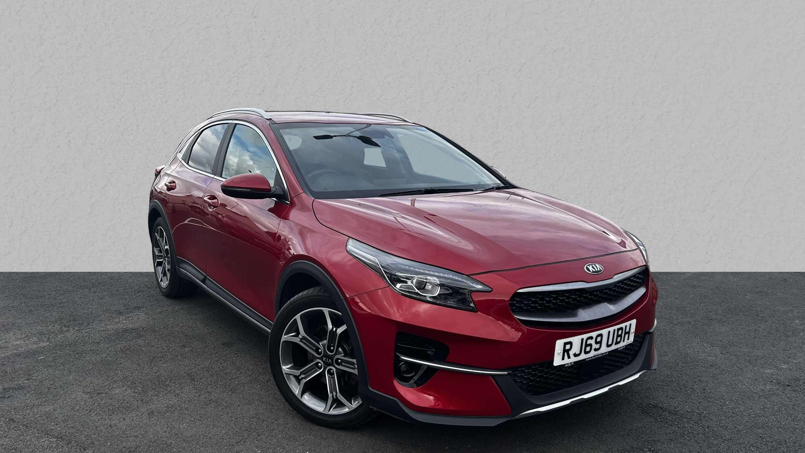 Main listing image - Kia XCeed
