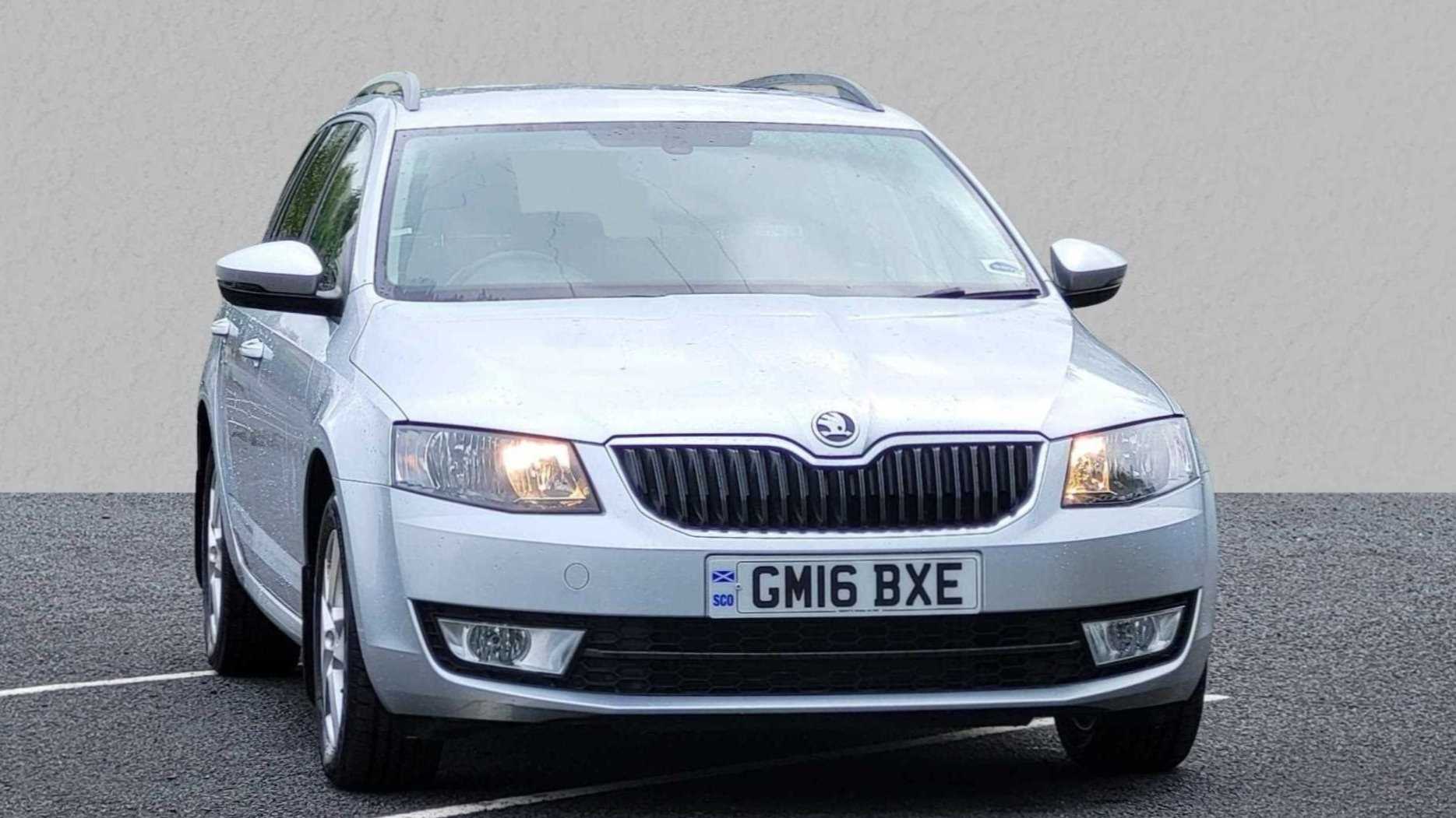 Main listing image - Skoda Octavia Estate