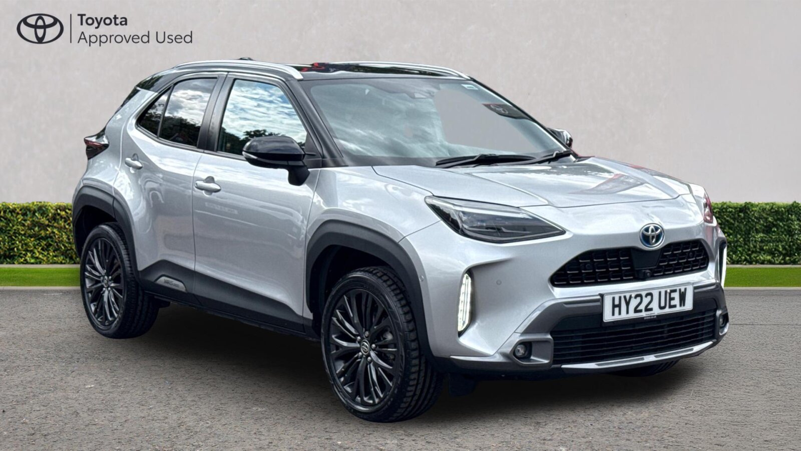Main listing image - Toyota Yaris Cross