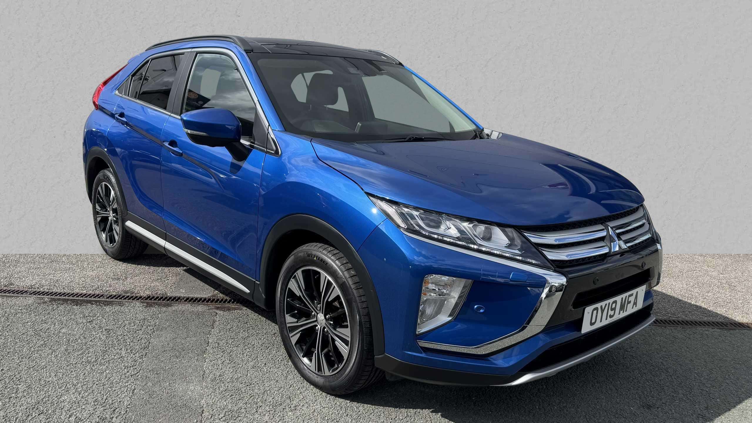 Main listing image - Mitsubishi Eclipse Cross