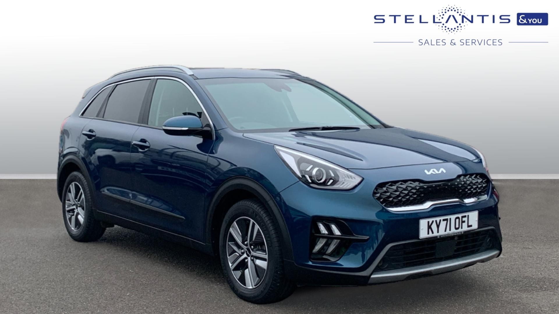 Main listing image - Kia Niro