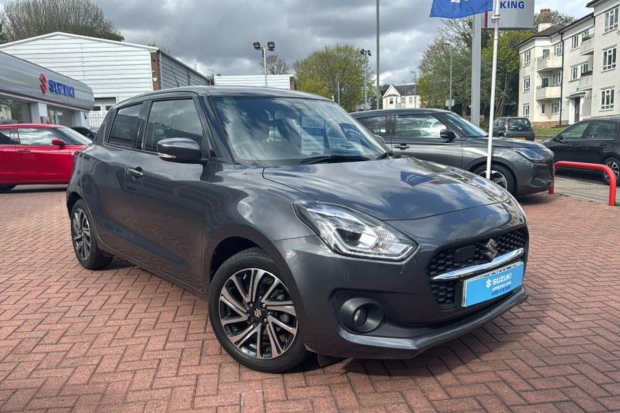 Main listing image - Suzuki Swift