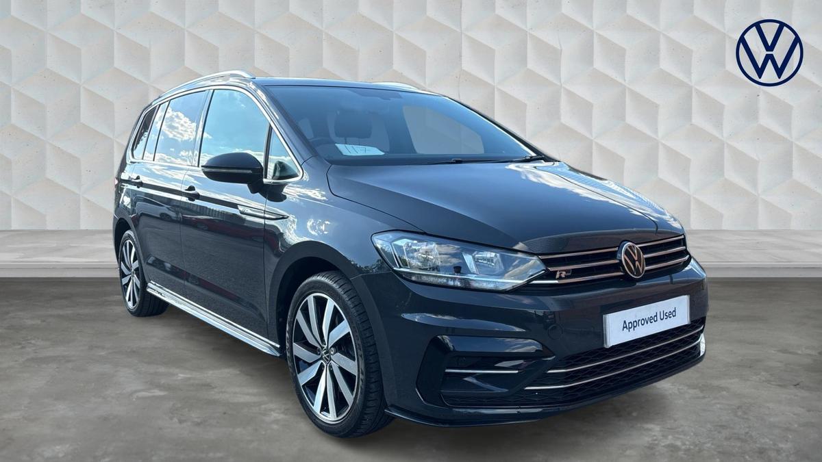 Main listing image - Volkswagen Touran