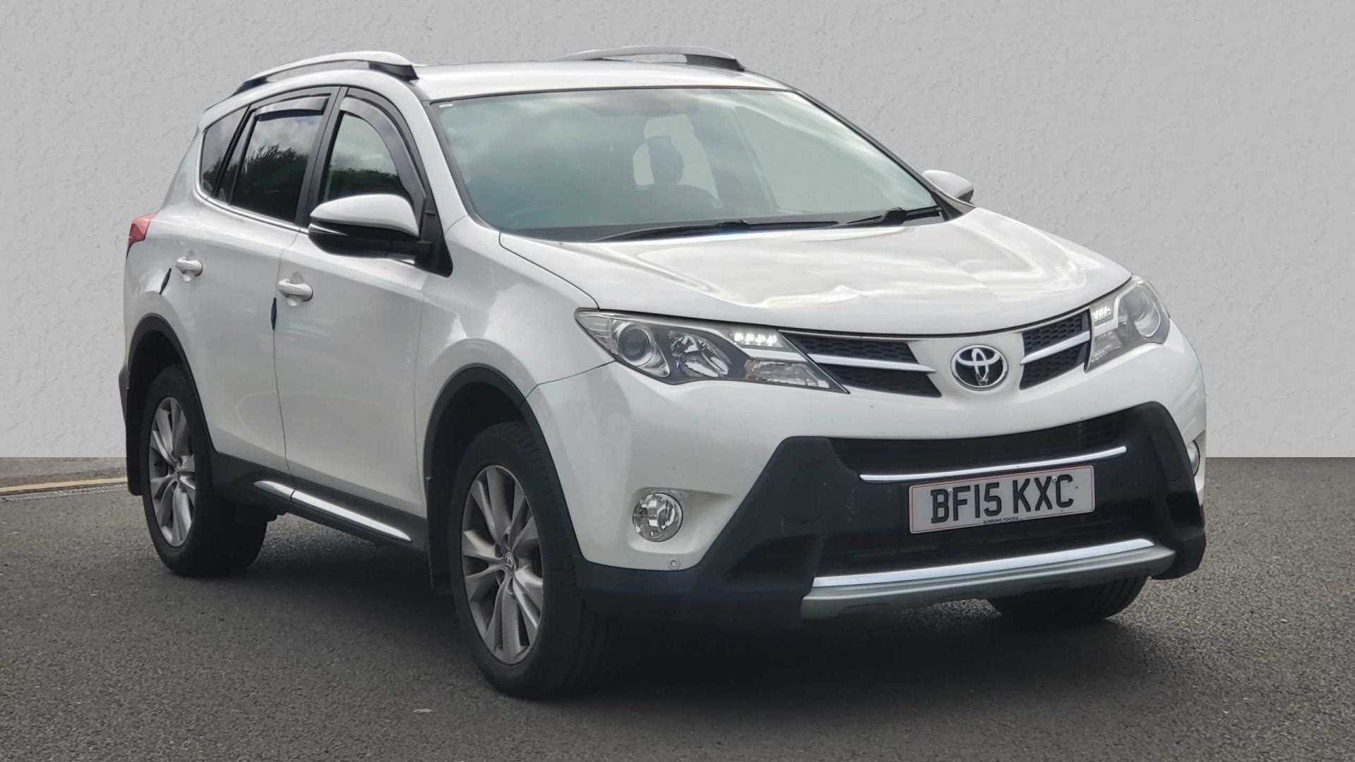 Main listing image - Toyota RAV4