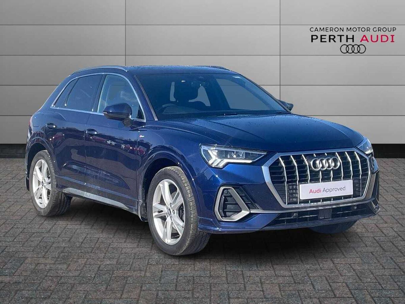 Main listing image - Audi Q3
