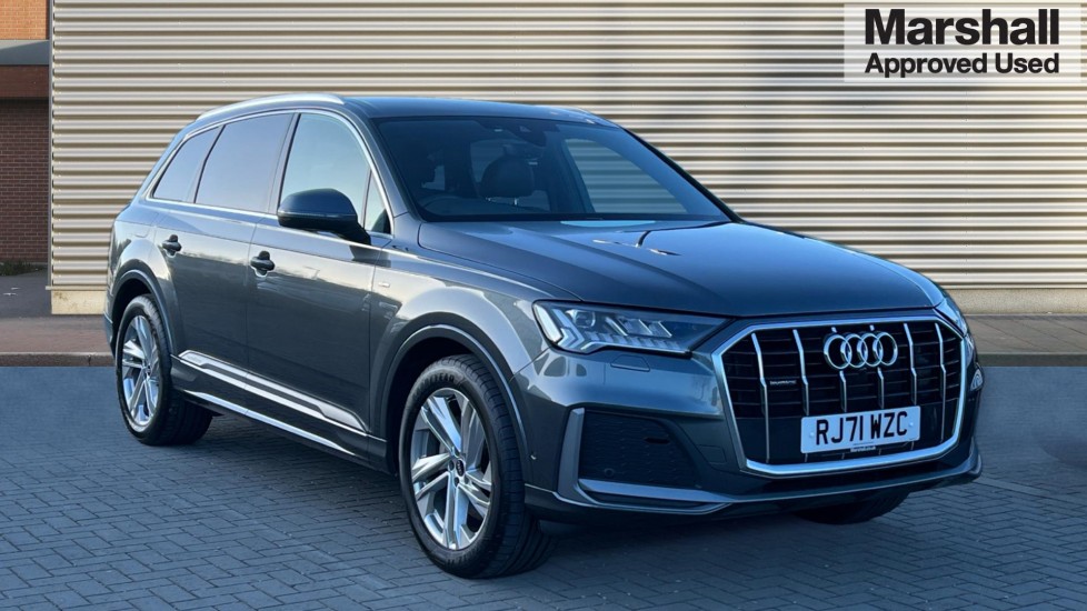 Main listing image - Audi Q7