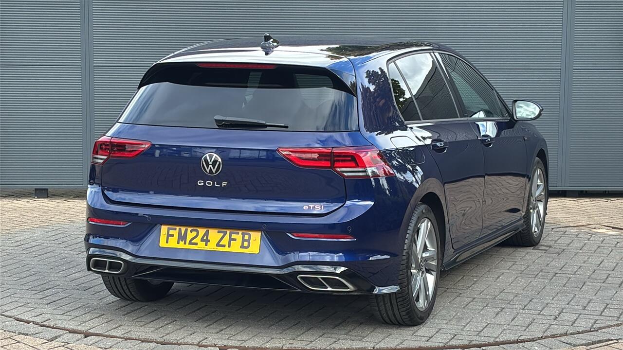 Main listing image - Volkswagen Golf