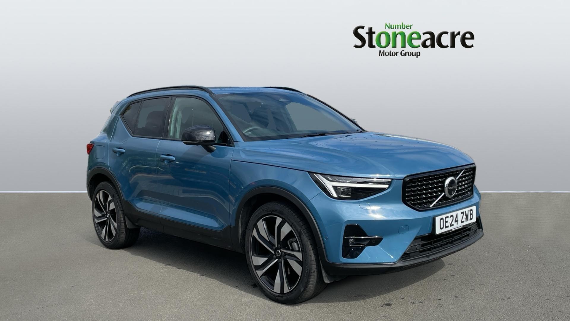 Main listing image - Volvo XC40