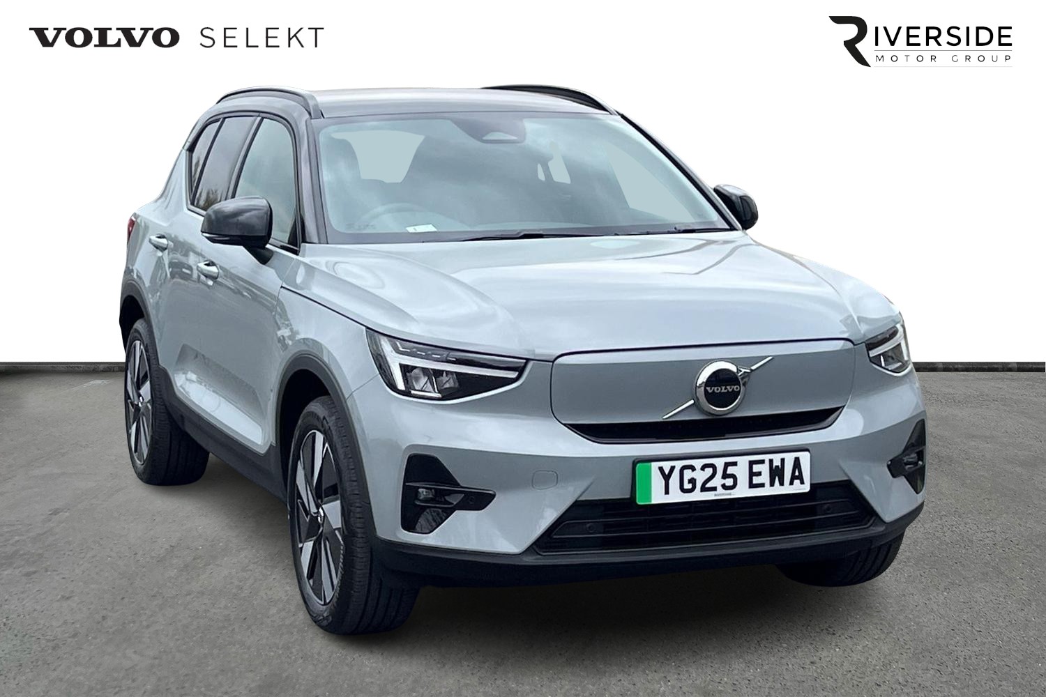 Main listing image - Volvo Ex40