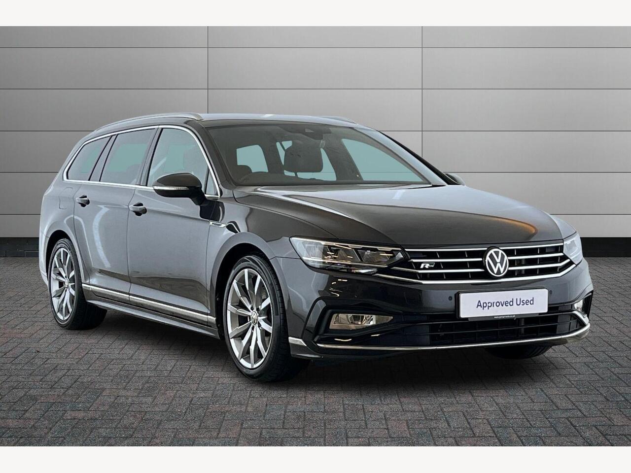 Main listing image - Volkswagen Passat Estate