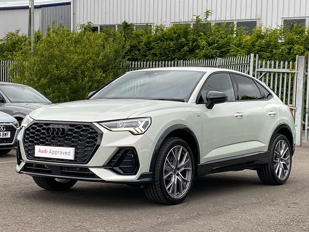 Main listing image - Audi Q3