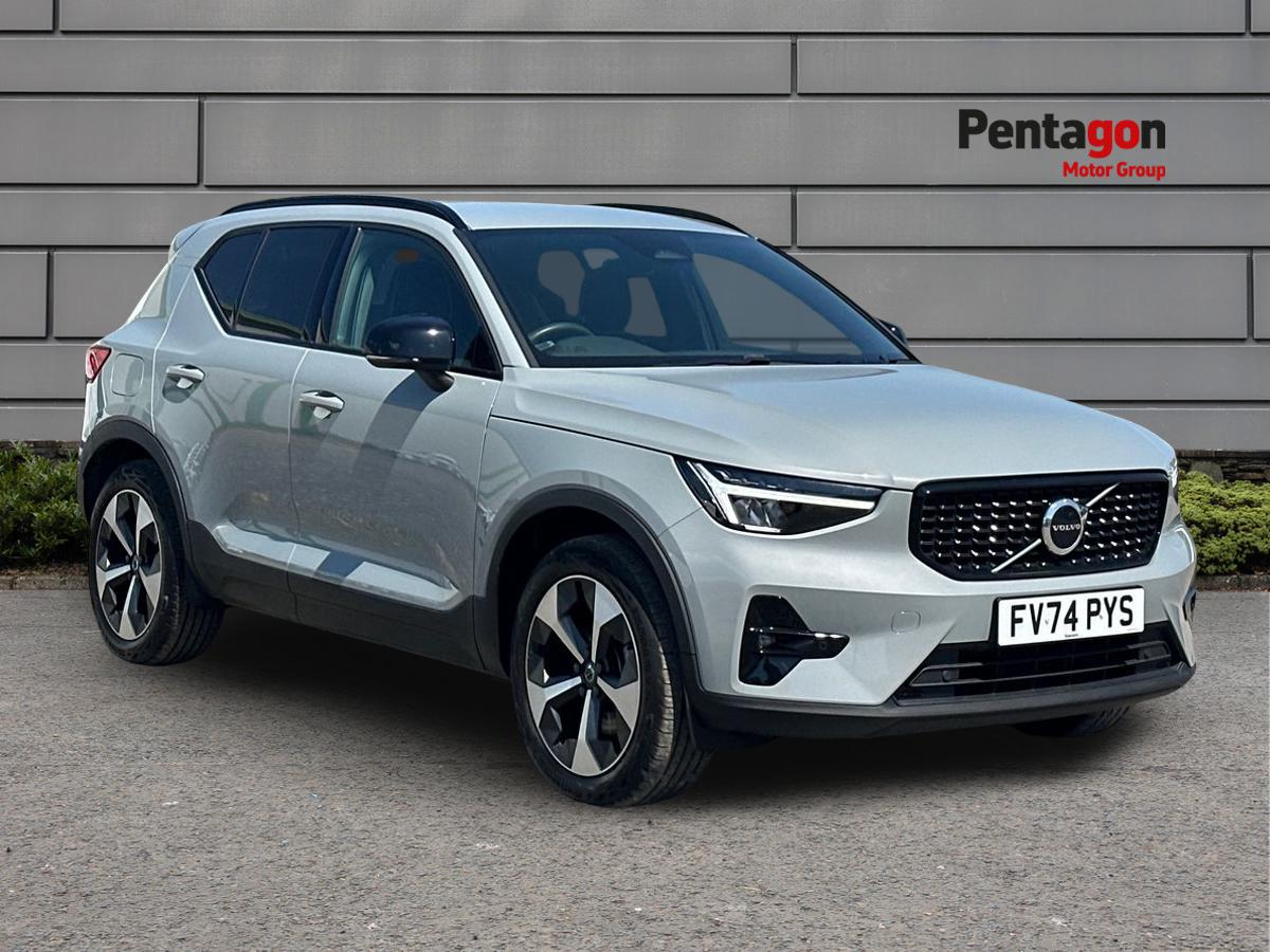 Main listing image - Volvo XC40
