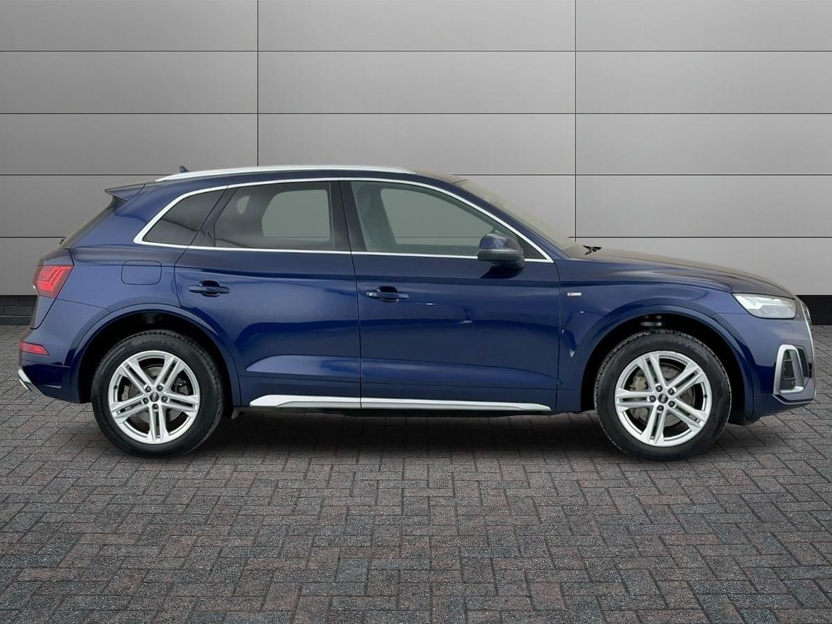 Main listing image - Audi Q5