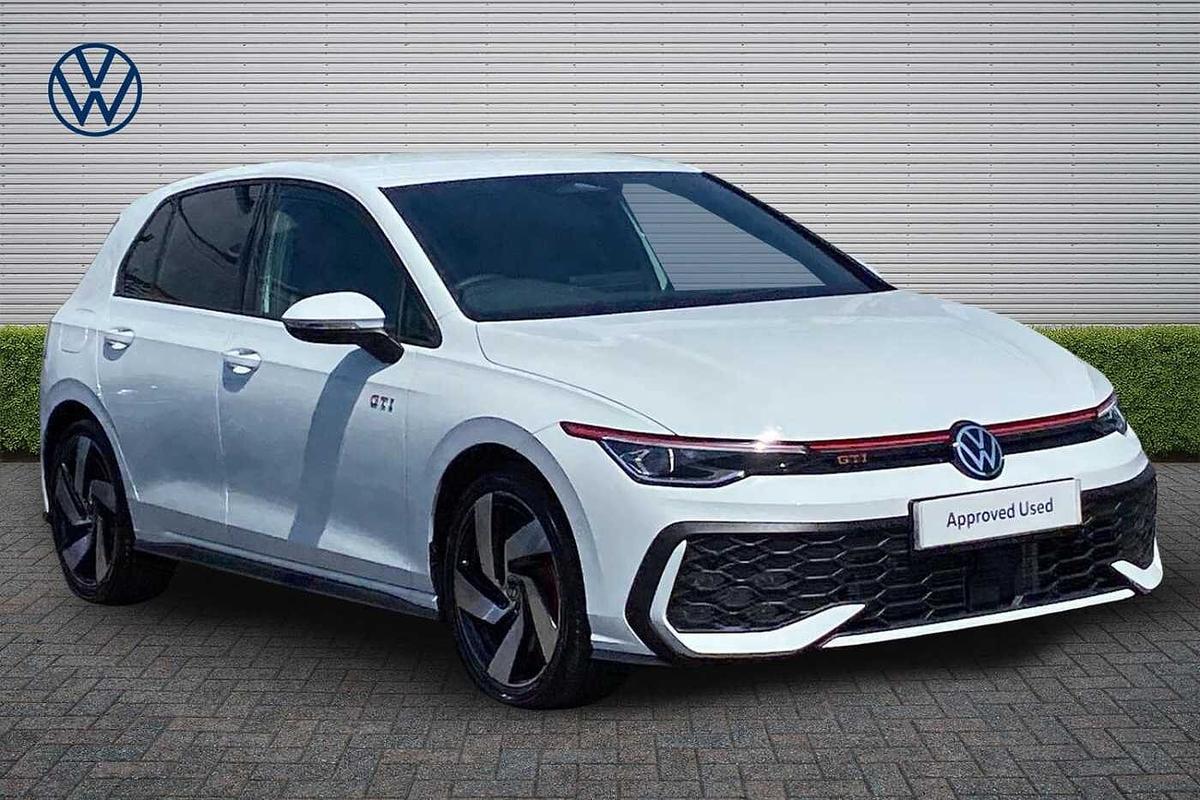 Main listing image - Volkswagen Golf