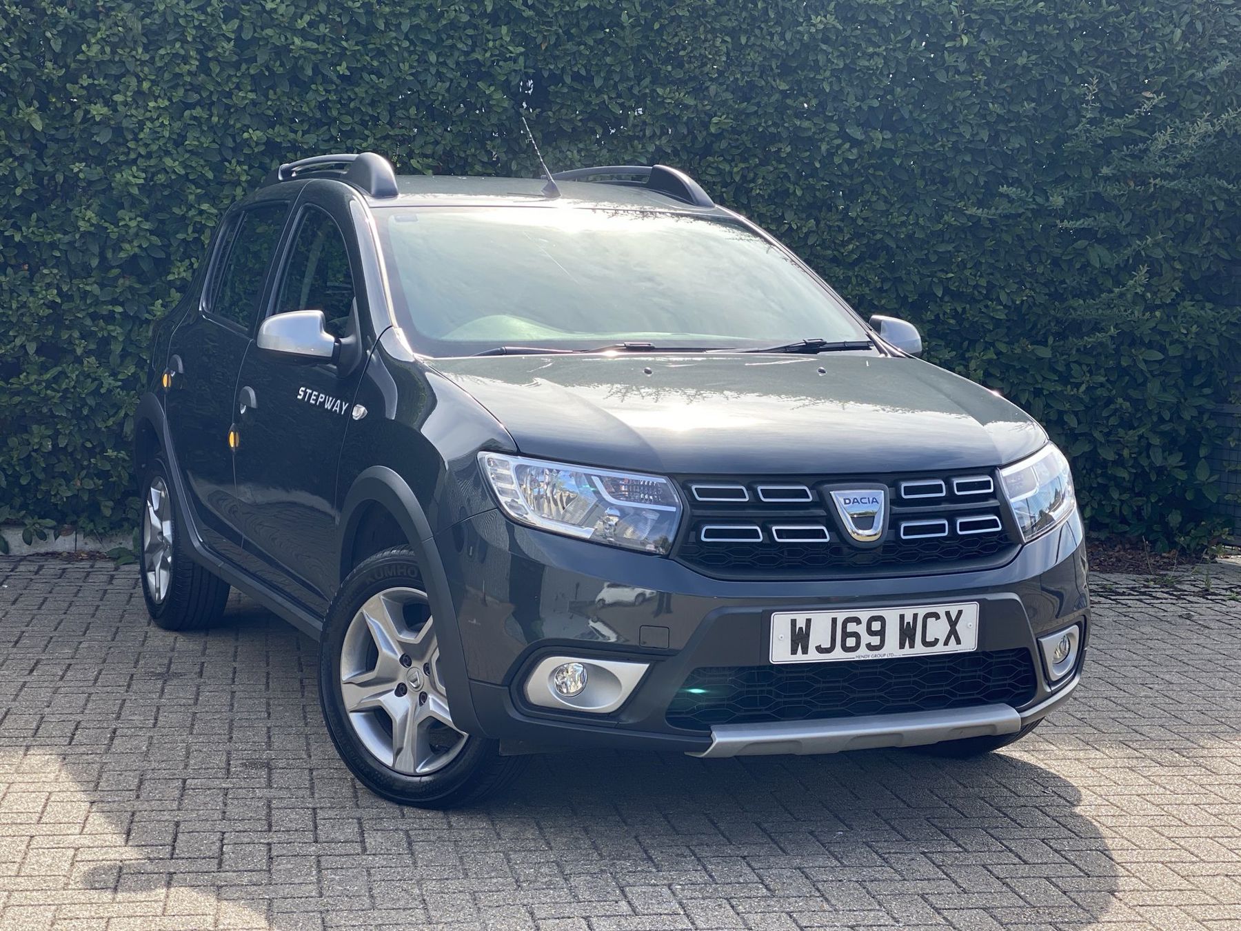 Main listing image - Dacia Sandero Stepway