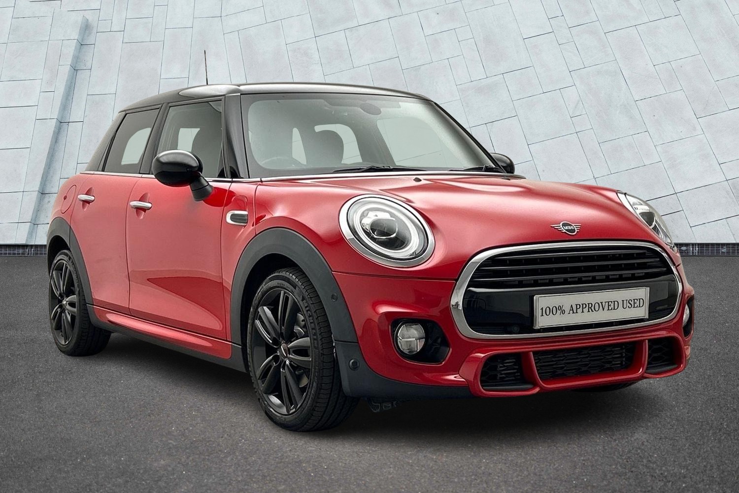 Main listing image - MINI Hatchback 5dr