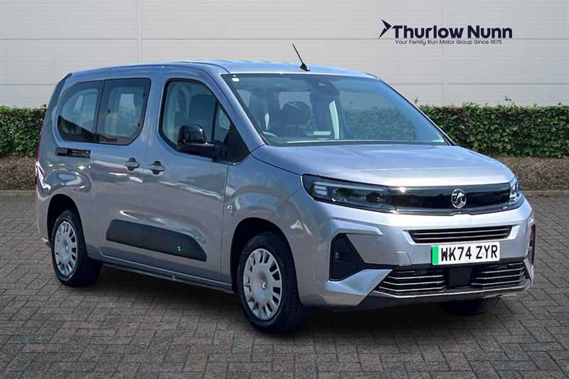 Main listing image - Vauxhall Combo Life-e