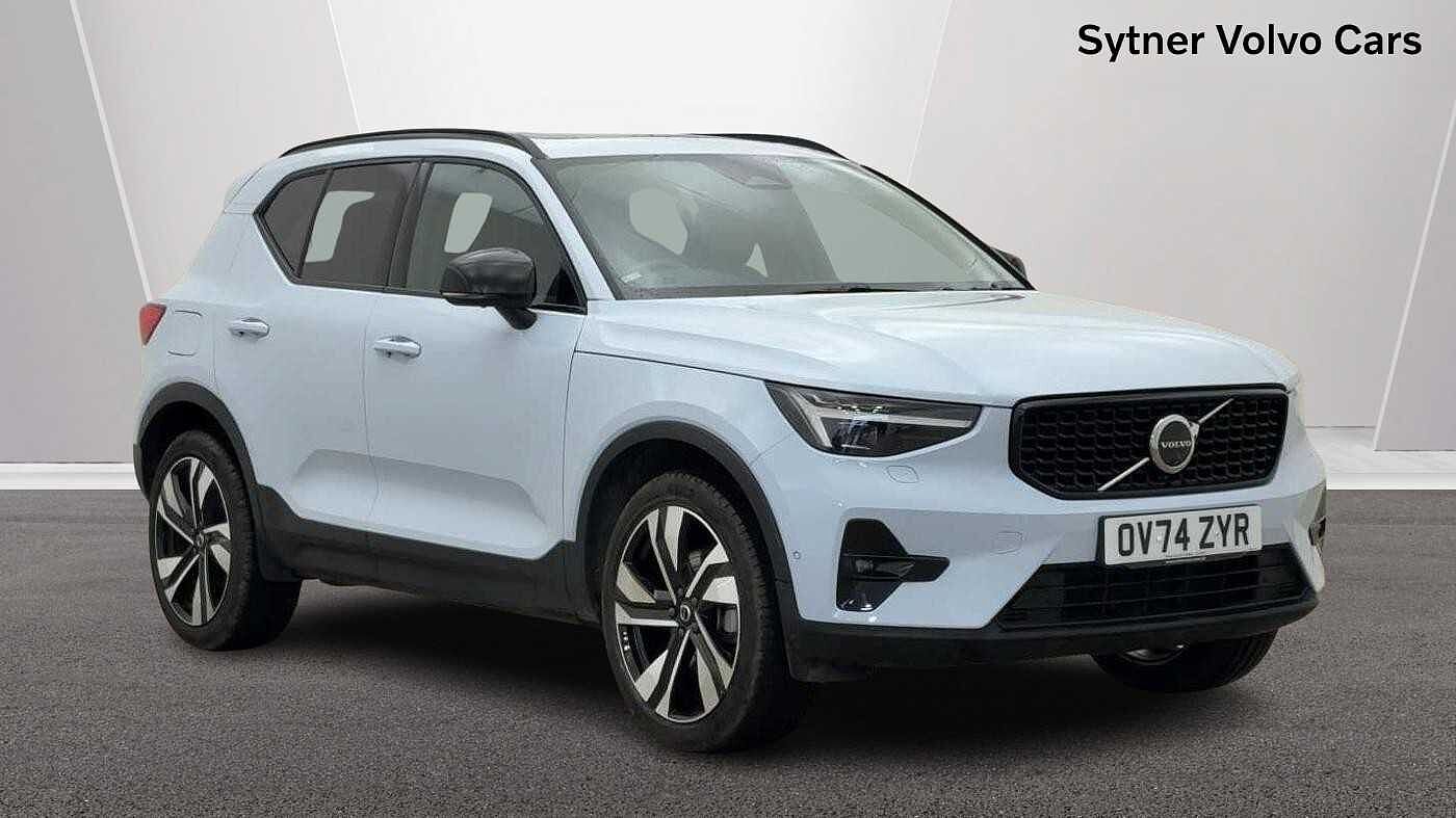 Main listing image - Volvo XC40