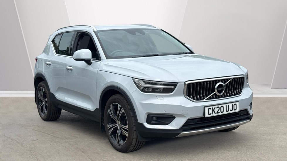 Main listing image - Volvo XC40