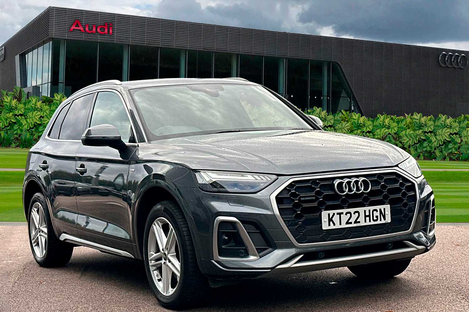 Main listing image - Audi Q5