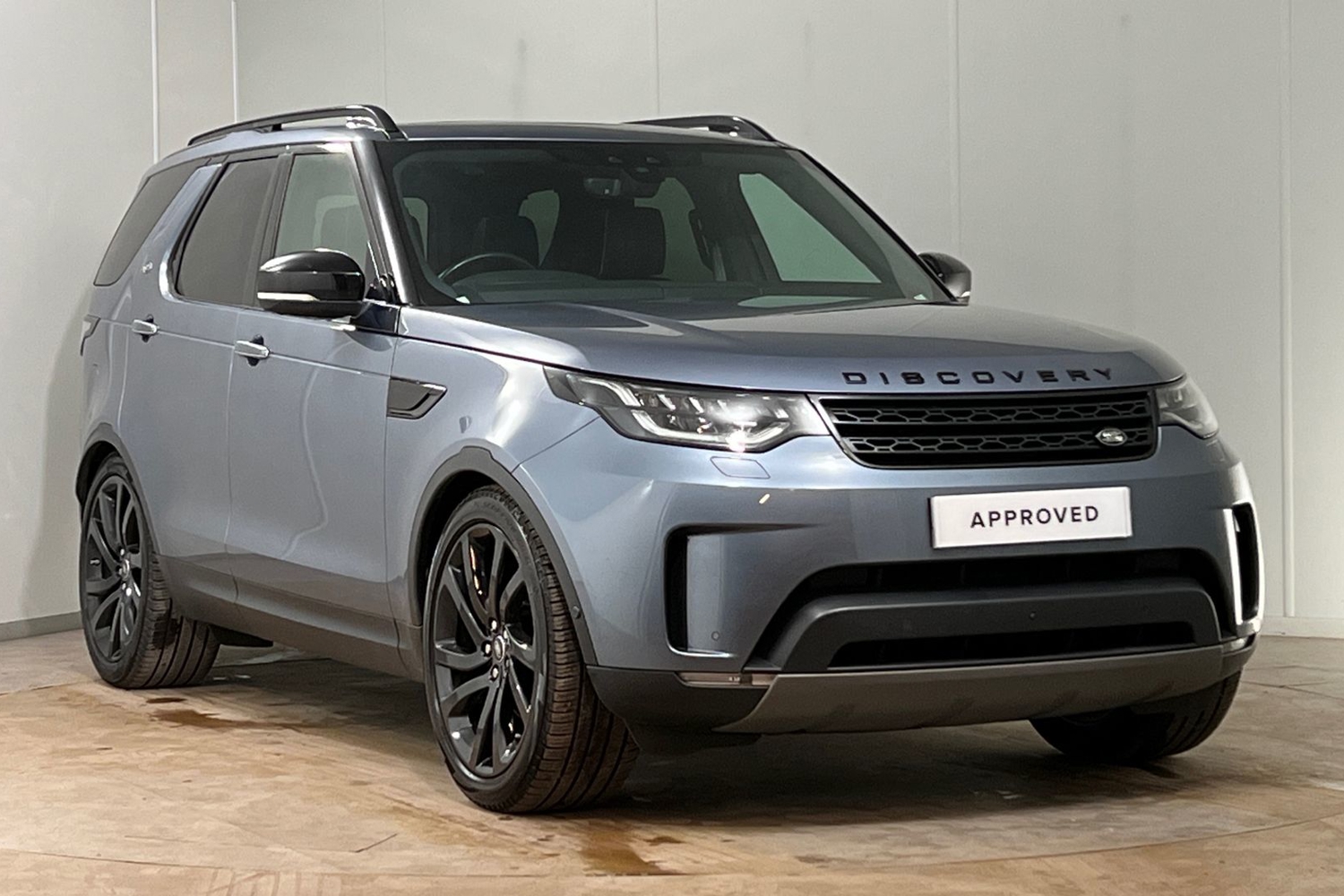 Main listing image - Land Rover Discovery