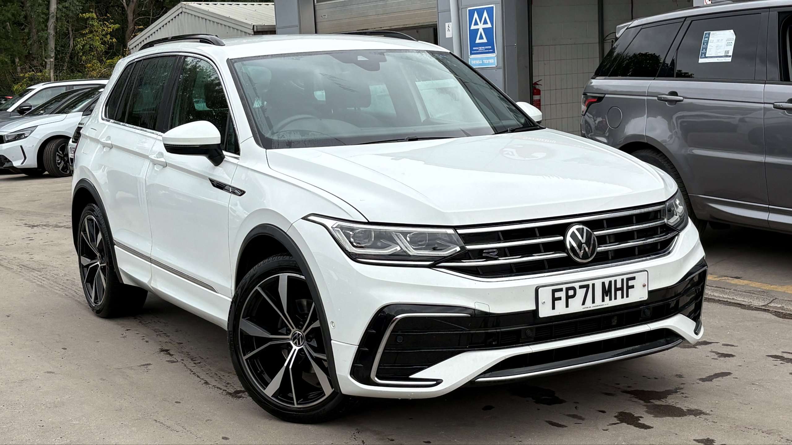 Main listing image - Volkswagen Tiguan
