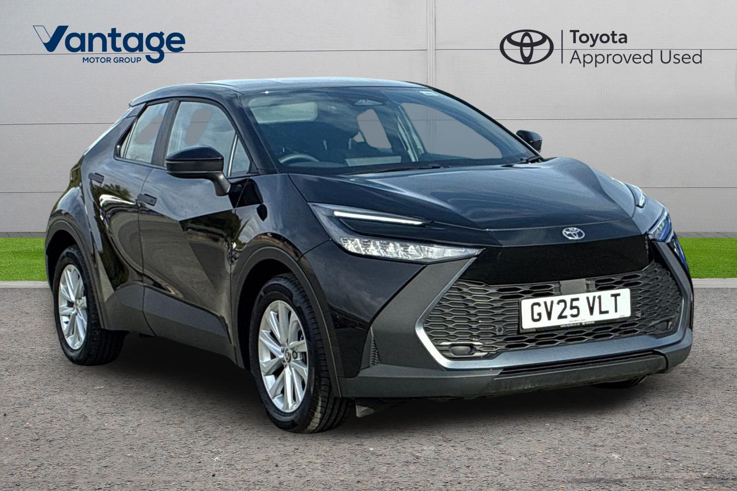 Main listing image - Toyota C-HR