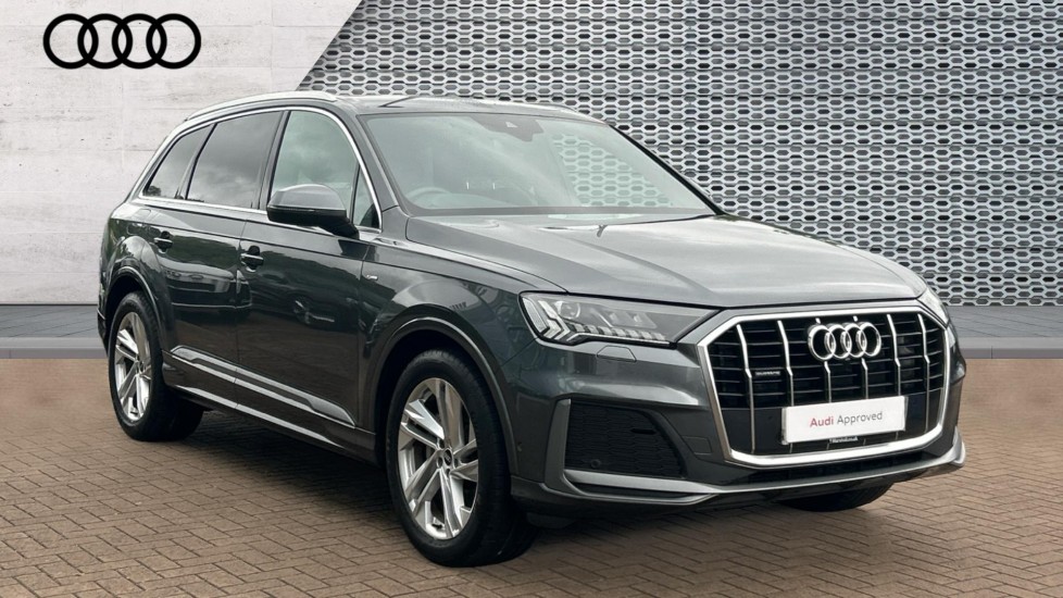 Main listing image - Audi Q7