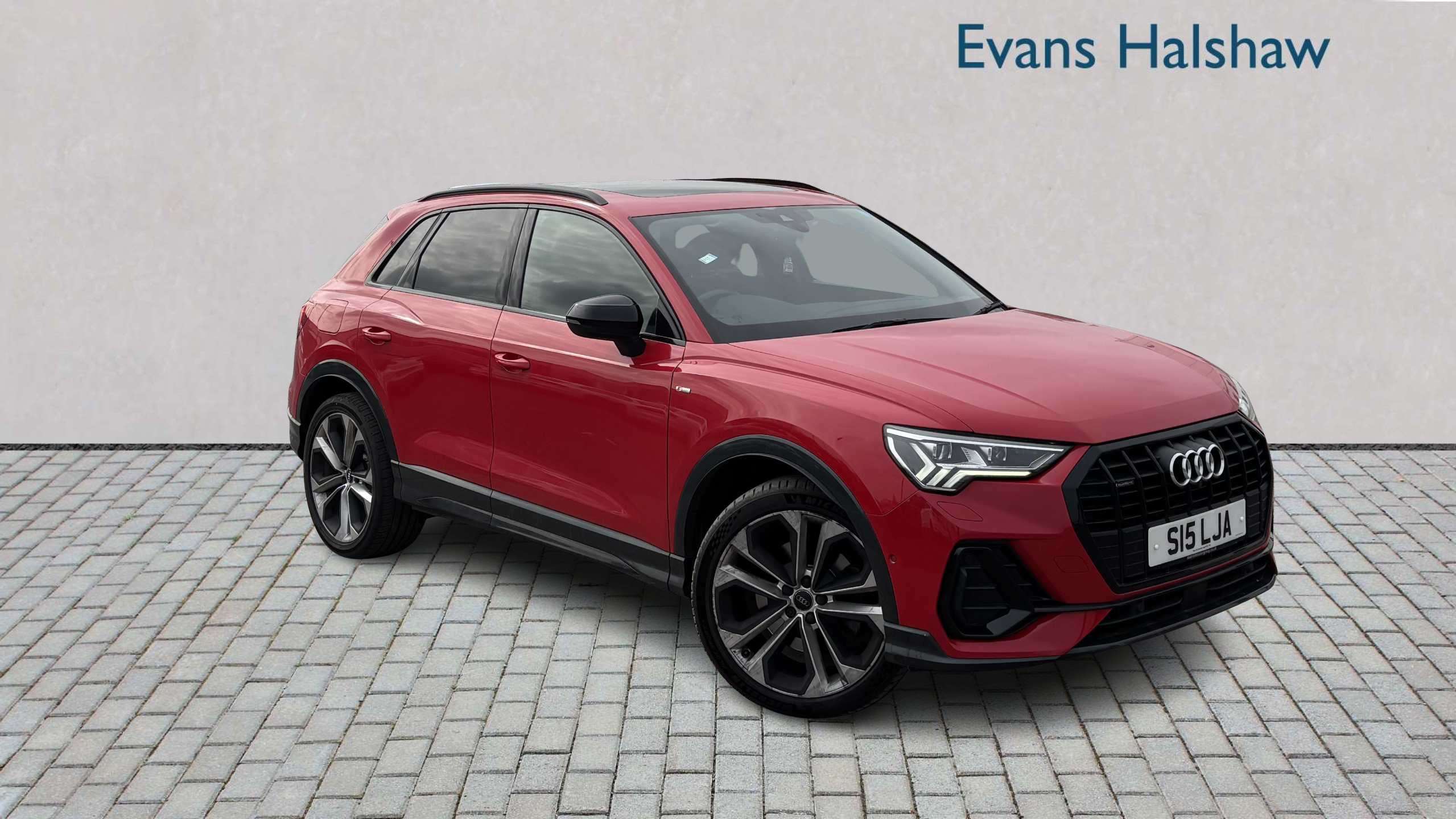 Main listing image - Audi Q3