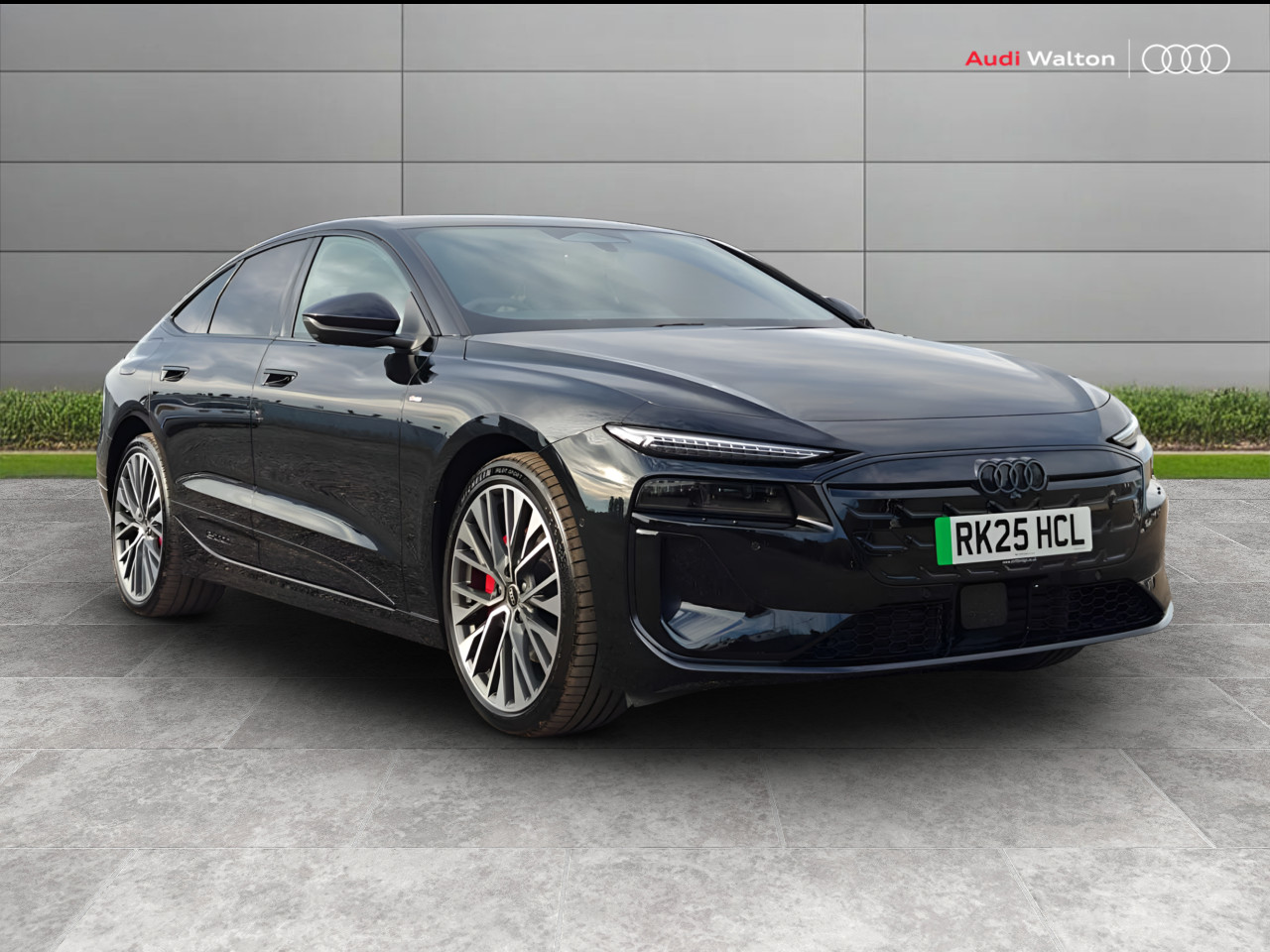 Main listing image - Audi A6