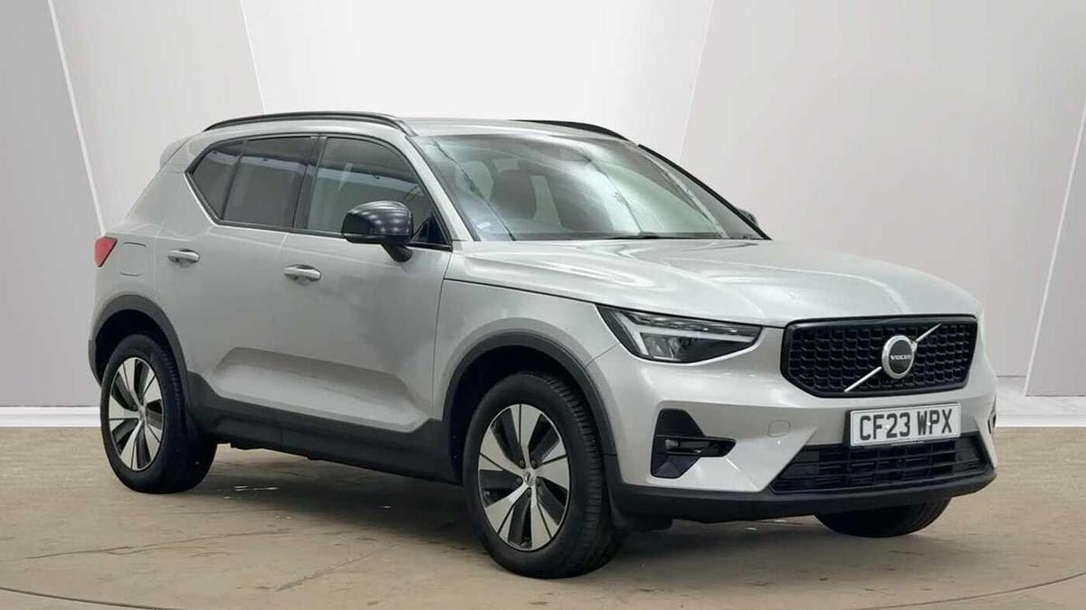 Main listing image - Volvo XC40
